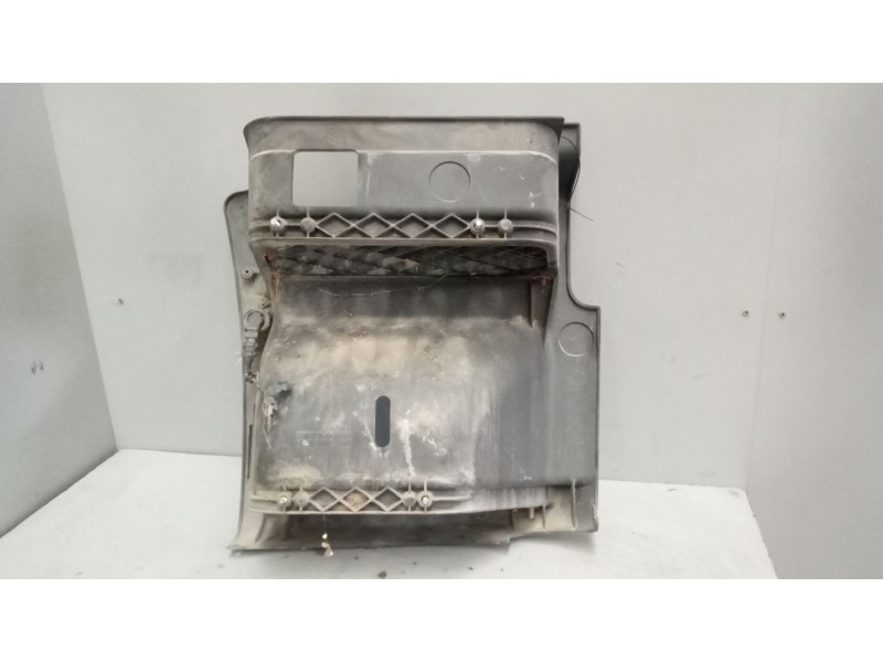 Recambio de peldaño izquierdo para renault hr xxx.18/26 premium 01 referencia OEM IAM   