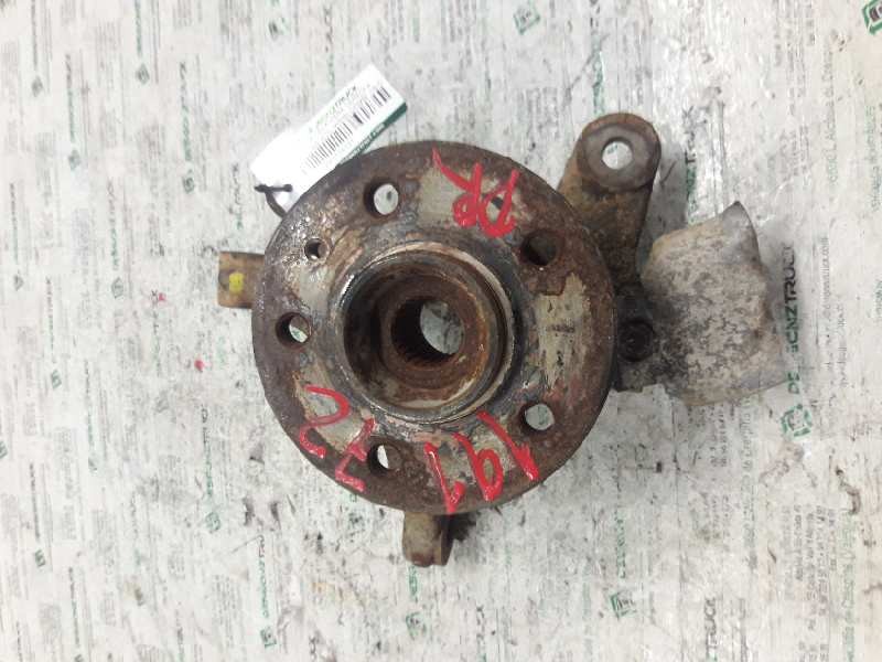 Recambio de mangueta delantera derecha para mercedes vito (w638) combi 108 d  (638.164) referencia OEM IAM   