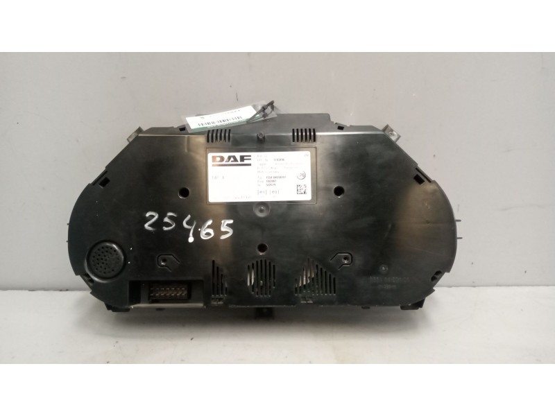 Recambio de cuadro instrumentos para daf serie xf105.xxx 12.9 diesel referencia OEM IAM 1743496  