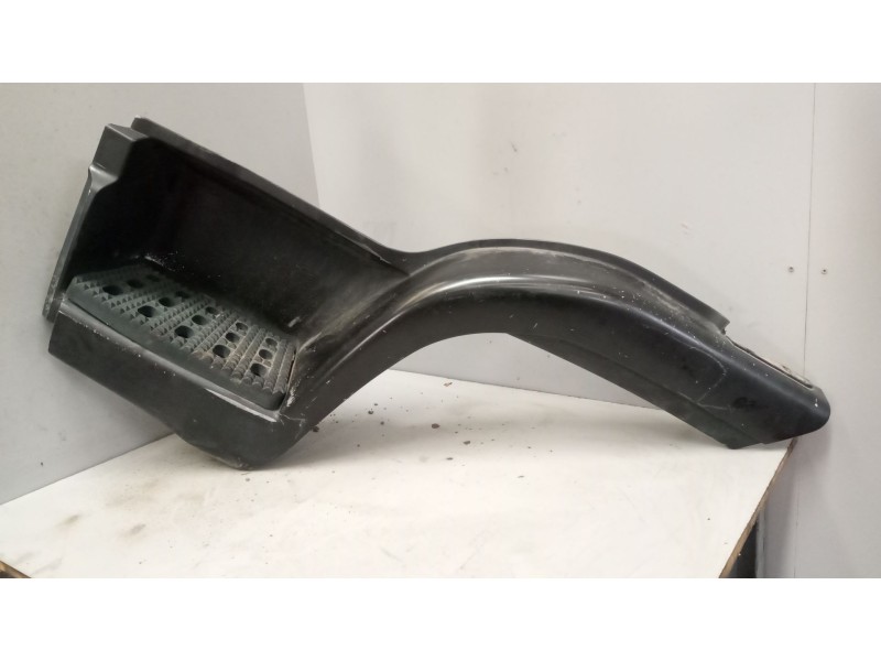 Recambio de paso rueda izquierdo para iveco eurocargo 05.03  5.9 diesel referencia OEM IAM 50408909  