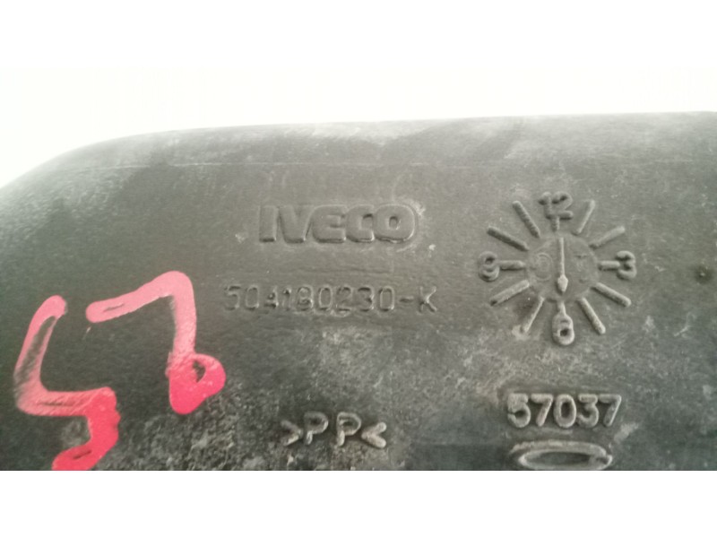 Recambio de tubo admision para iveco eurocargo 05.03  5.9 diesel referencia OEM IAM 504180230  