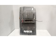 Recambio de guardabarros delantero izquierdo para iveco eurocargo 05.03  5.9 diesel referencia OEM IAM 504298600  