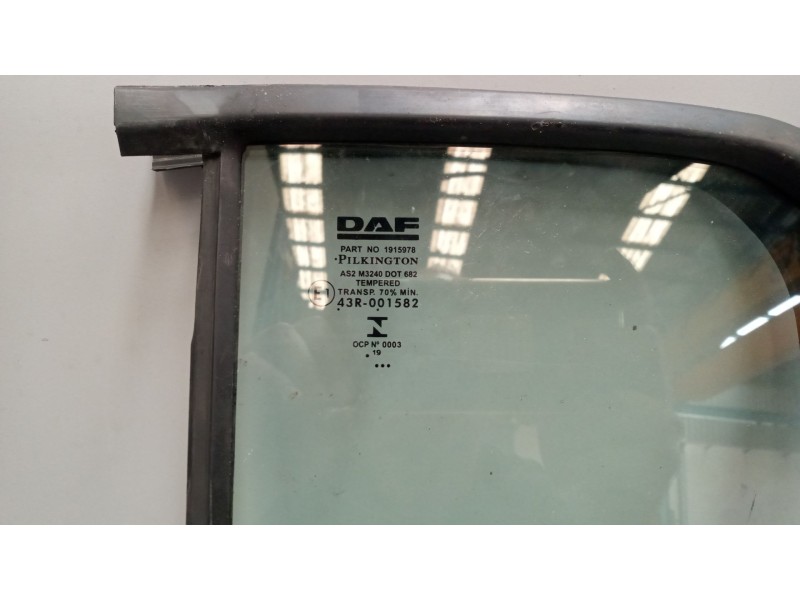 Recambio de luna custodia delantera derecha para daf serie xf105.xxx 12.9 diesel referencia OEM IAM 1676966  