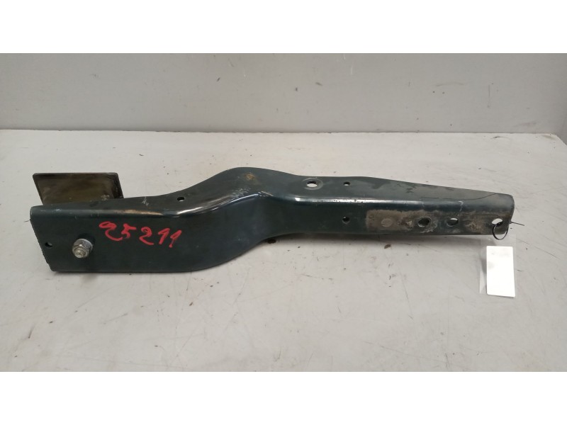 Recambio de soporte cabina trasero para iveco eurocargo 05.03  5.9 diesel referencia OEM IAM 500364395  