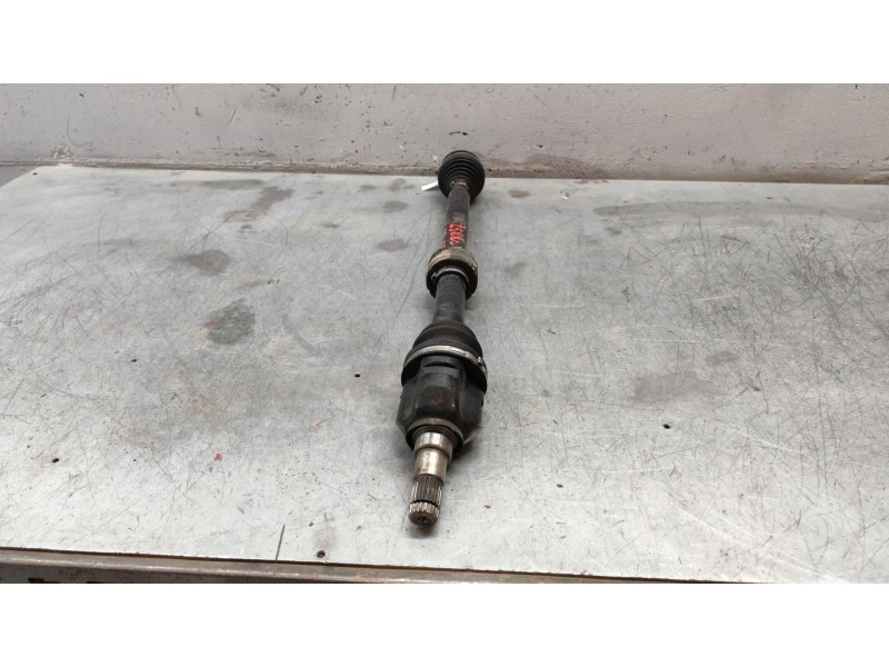 Recambio de transmision delantera derecha para toyota auris active referencia OEM IAM   