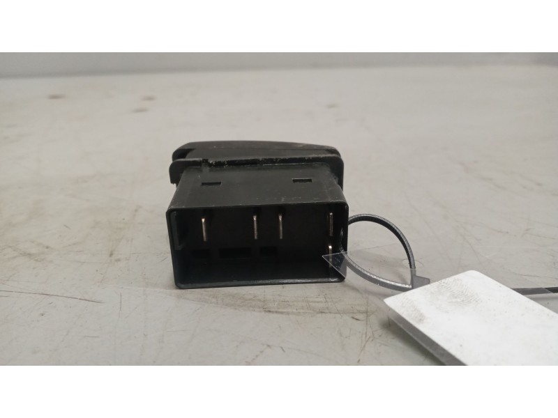 Recambio de interruptor para daf serie xf105.xxx 12.9 diesel referencia OEM IAM 1435602  