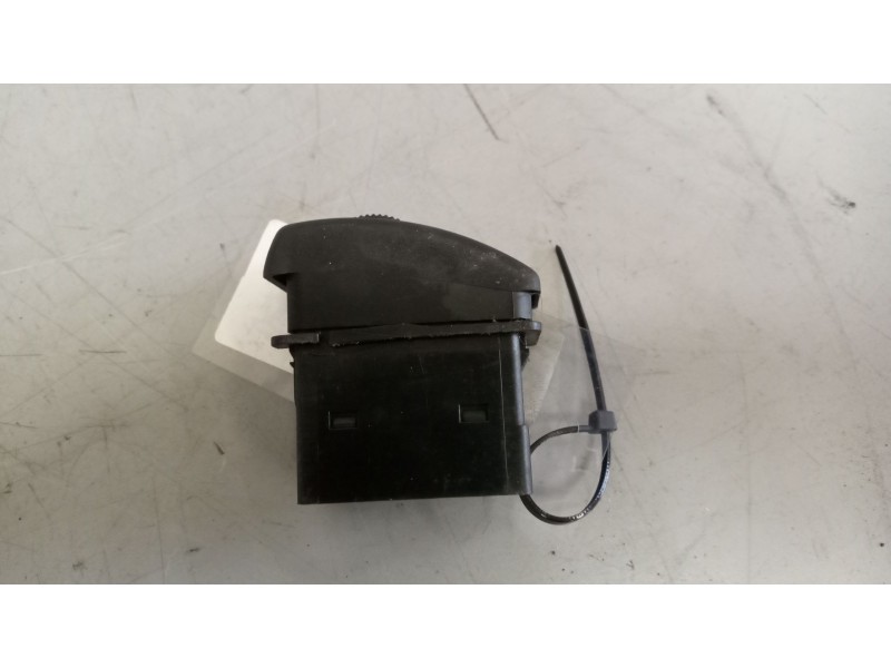 Recambio de interruptor para daf serie xf105.xxx 12.9 diesel referencia OEM IAM 1435602  