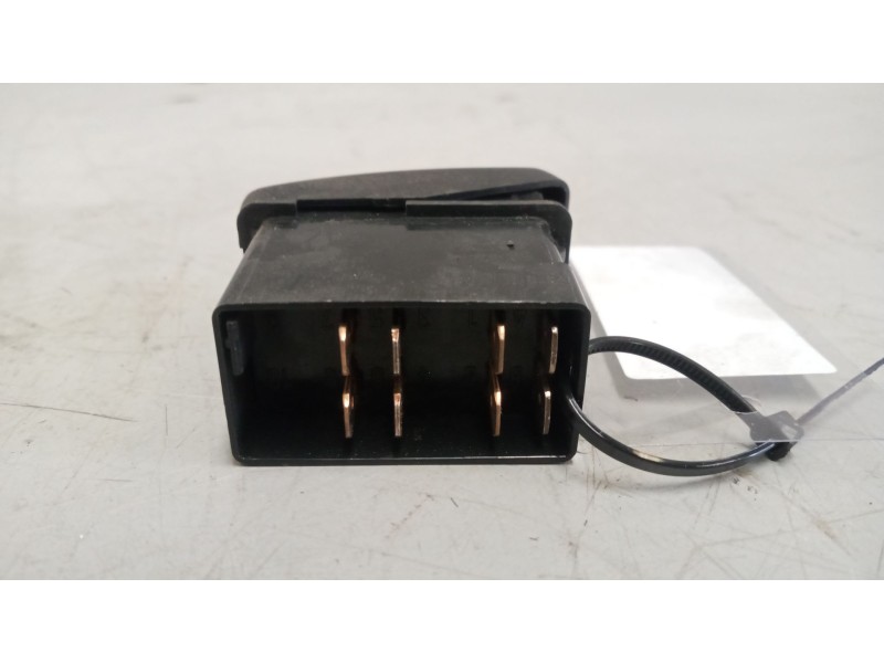 Recambio de interruptor para daf serie xf105.xxx 12.9 diesel referencia OEM IAM 1735028  