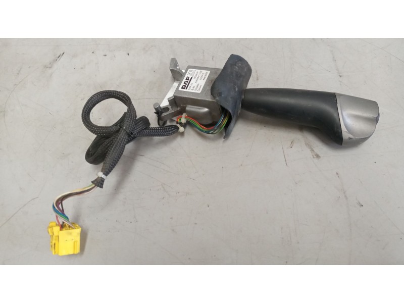 Recambio de mando intarder para daf serie xf105.xxx 12.9 diesel referencia OEM IAM 1659630  