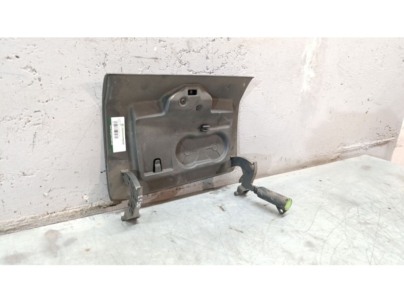 Recambio de guantera para ford focus berlina (cap) ambiente (d) referencia OEM IAM   