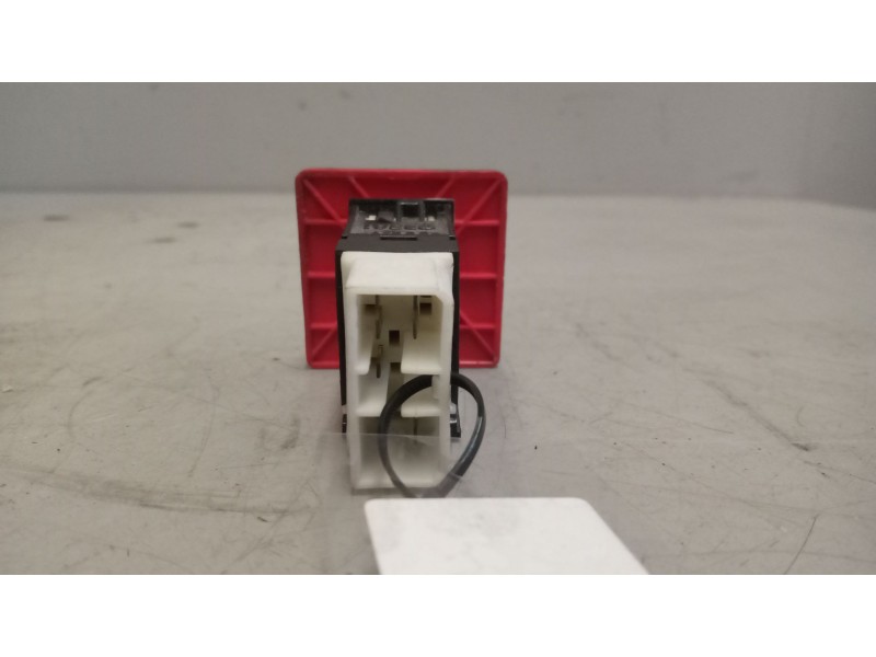 Recambio de warning para iveco eurotech (mp) fg  (190 e 34) larga distancia referencia OEM IAM   