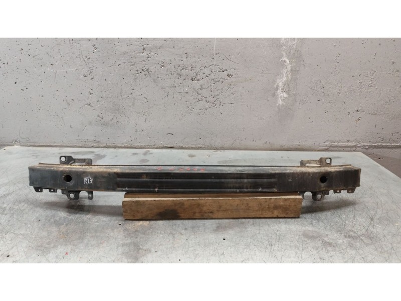 Recambio de refuerzo paragolpes delantero para volkswagen polo berlina (6n1) básico referencia OEM IAM   