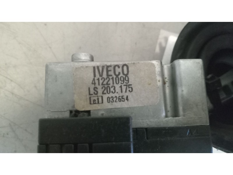 Recambio de mando intarder para iveco eurocargo 05.03  5.9 diesel referencia OEM IAM 41221099  