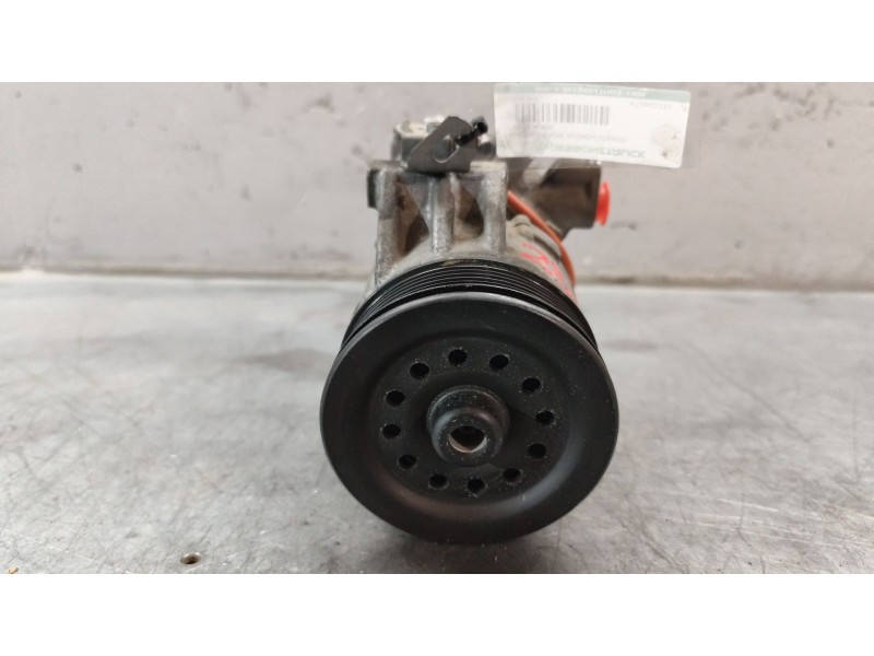 Recambio de compresor aire acondicionado para toyota auris active referencia OEM IAM 472602333  