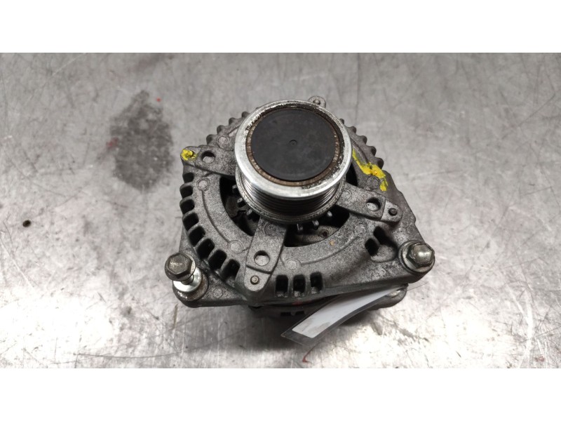 Recambio de alternador para toyota auris active referencia OEM IAM 270600N040  1042102320