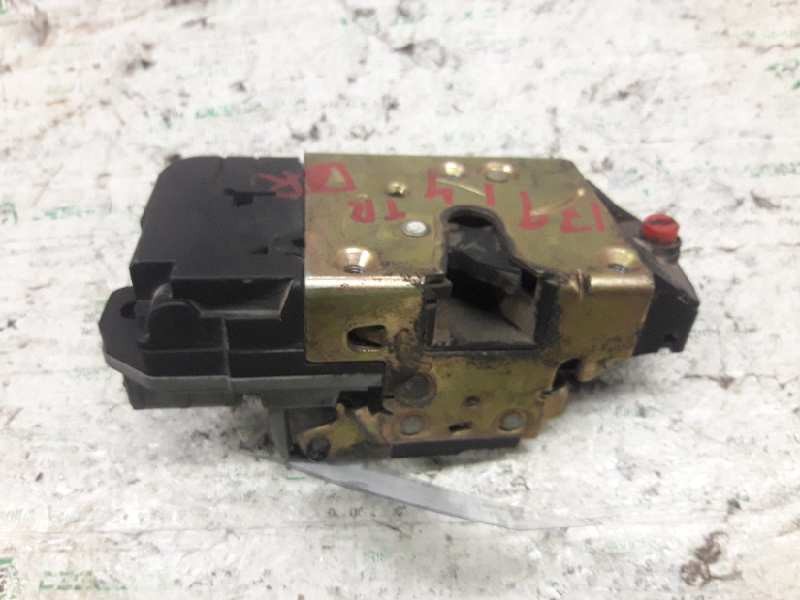 Recambio de cerradura puerta trasera derecha para peugeot 206 berlina xr referencia OEM IAM  4 PINS 