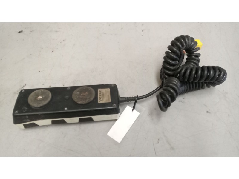 Recambio de mando control de ecas para volvo fm 12 2002 referencia OEM IAM 20393806  