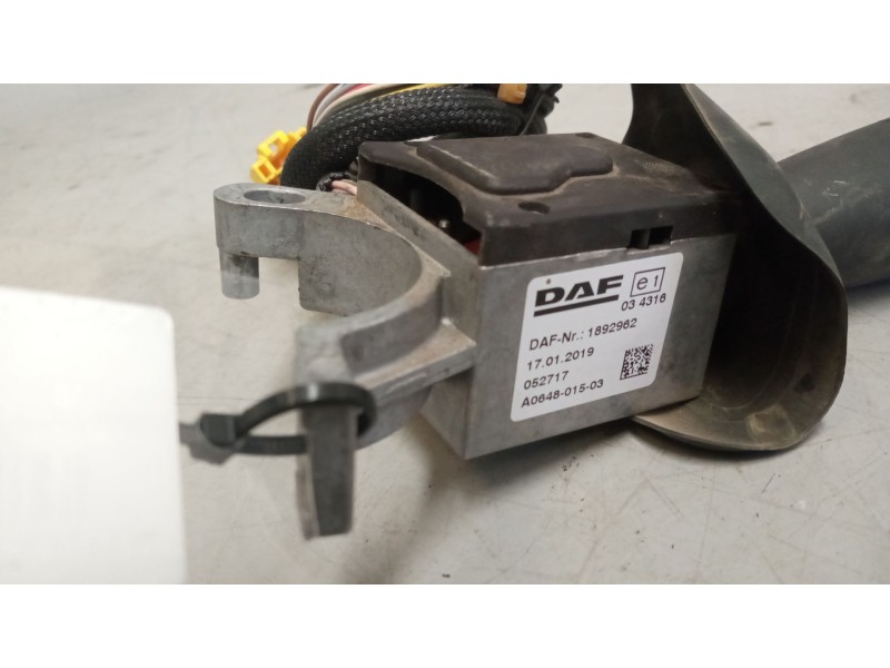 Recambio de mando intarder para daf serie xf105.xxx 12.9 diesel referencia OEM IAM 1892962  