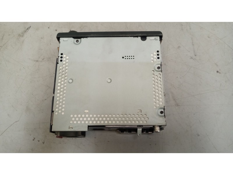 Recambio de sistema audio / radio cd para iveco stralis (as) 12.9 diesel referencia OEM IAM 5801366306  