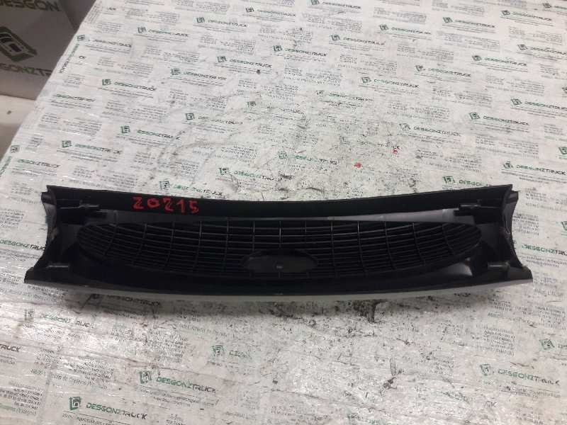 Recambio de rejilla delantera central para ford fiesta berlina básico referencia OEM IAM 96FB8200ACW  