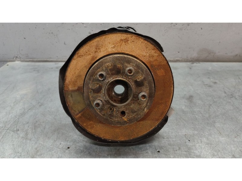 Recambio de mangueta trasera izquierda para bmw x6 (e71, e72) xdrive 35 d referencia OEM IAM 677098806  