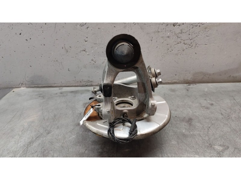 Recambio de mangueta trasera derecha para bmw x6 (e71, e72) xdrive 35 d referencia OEM IAM 677098406  