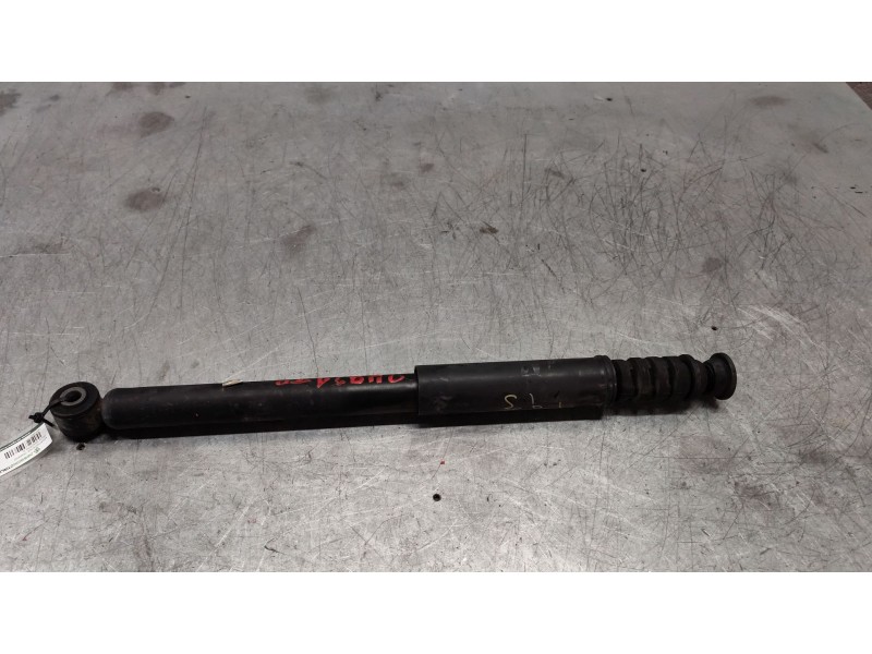 Recambio de amortiguador trasero para dacia sandero ii 1.2 referencia OEM IAM   