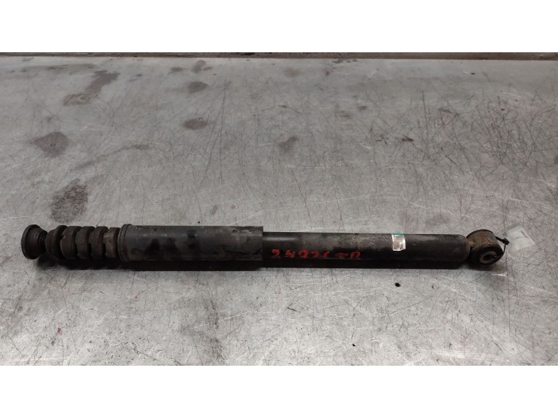 Recambio de amortiguador trasero para dacia sandero ii 1.2 referencia OEM IAM   