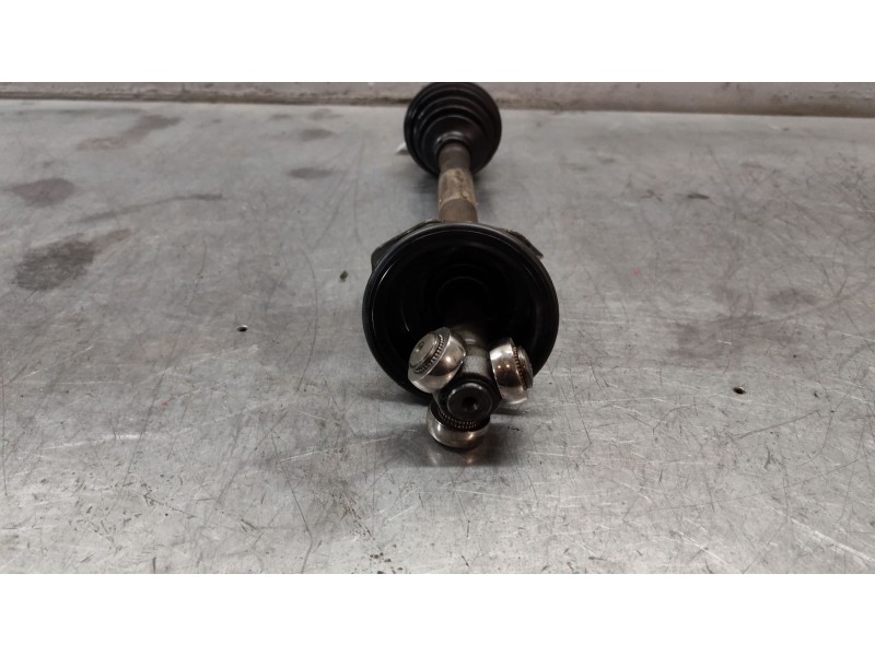 Recambio de transmision delantera izquierda para opel movano combi medio 2.8t referencia OEM IAM 8200052428  