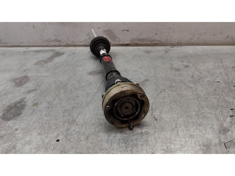 Recambio de transmision delantera derecha para volkswagen passat berlina (3b2) básico referencia OEM IAM 8D0407272AQ  