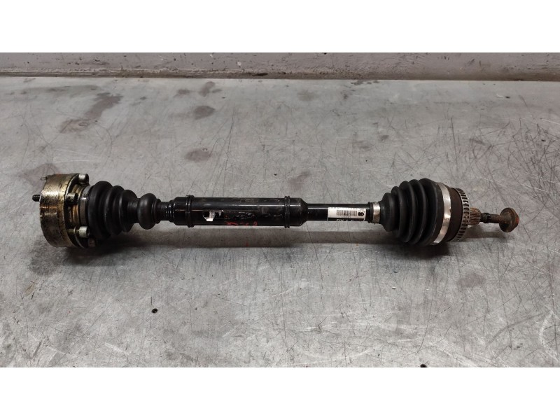 Recambio de transmision delantera izquierda para volkswagen passat berlina (3b2) básico referencia OEM IAM 8D0407271AQ  