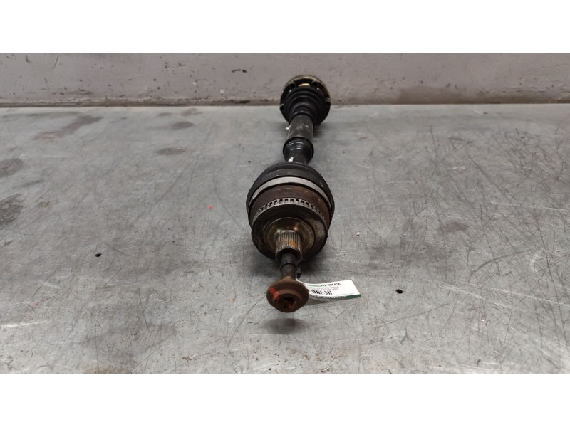 Recambio de transmision delantera izquierda para volkswagen passat berlina (3b2) básico referencia OEM IAM 8D0407271AQ  