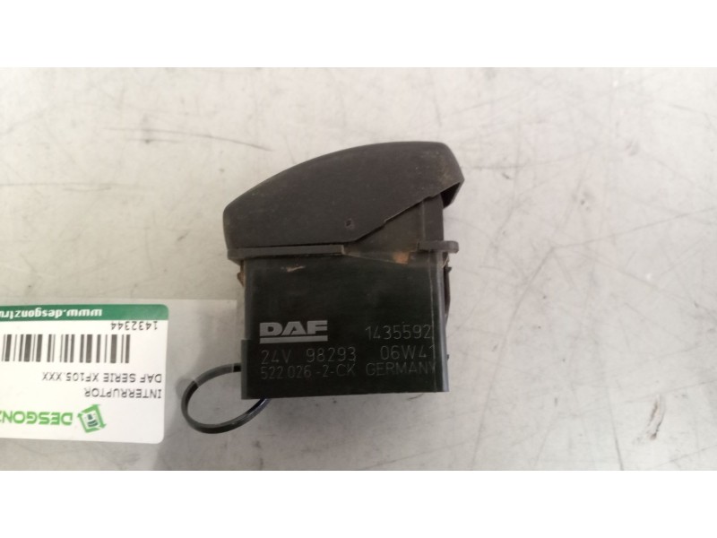 Recambio de interruptor para daf serie xf105.xxx 12.9 diesel referencia OEM IAM 1435592  