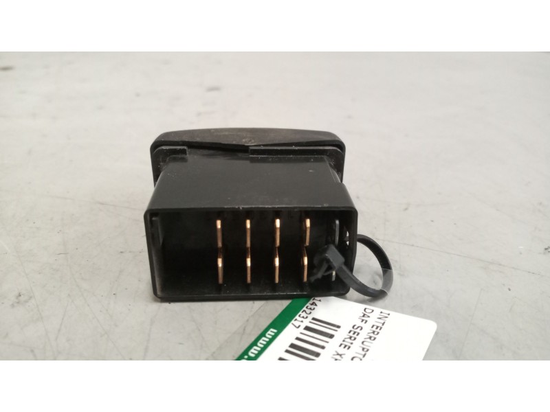 Recambio de interruptor para daf serie xf105.xxx 12.9 diesel referencia OEM IAM 1435598  