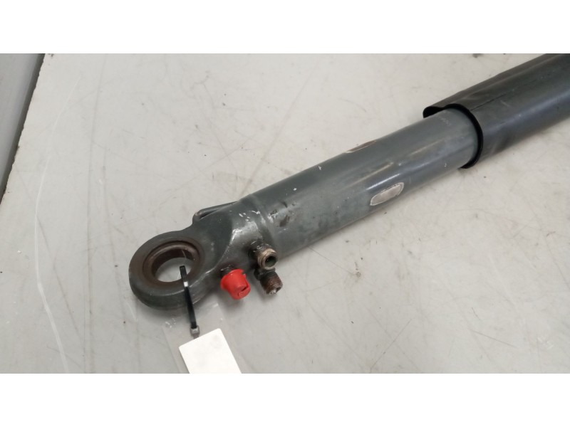 Recambio de brazo elevacion cabina para daf serie xf105.xxx fsa 4x2 space-cab referencia OEM IAM 1444742  