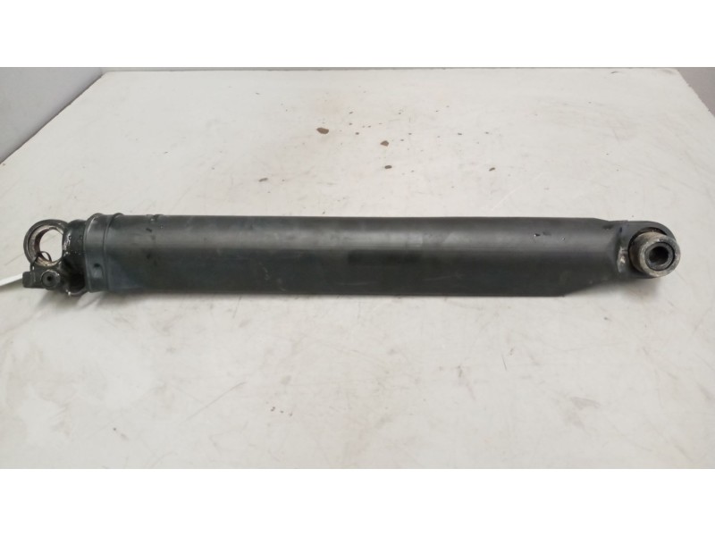 Recambio de brazo elevacion cabina para volvo fh xxx 12.8 diesel referencia OEM IAM 20922303  