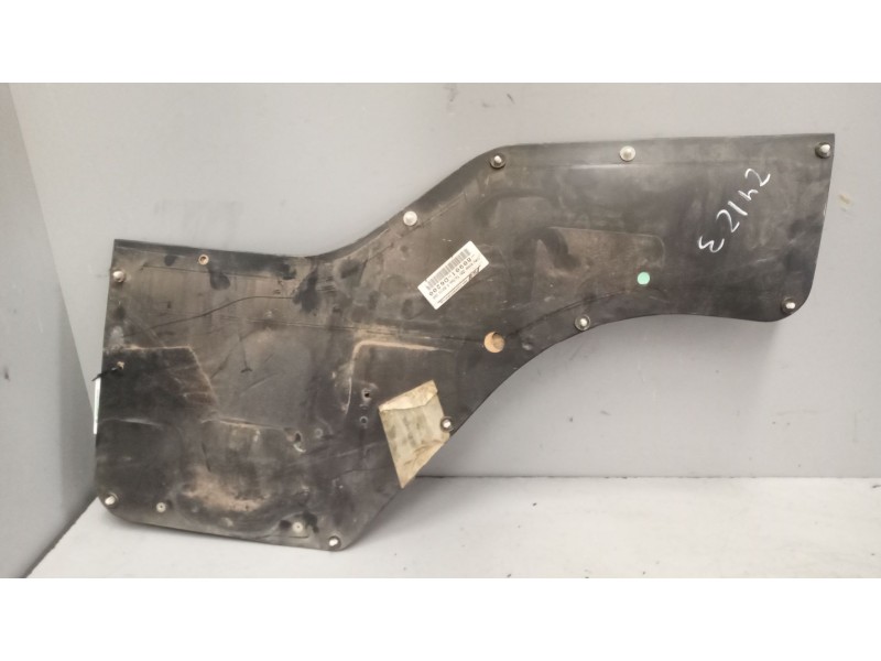 Recambio de guarnecido puerta delantera izquierda para nissan trucks eco-t eco-t 135 referencia OEM IAM 80901d6200  