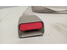 Recambio de enganche cinturon trasero central para renault maxity referencia OEM IAM 5001871985   2