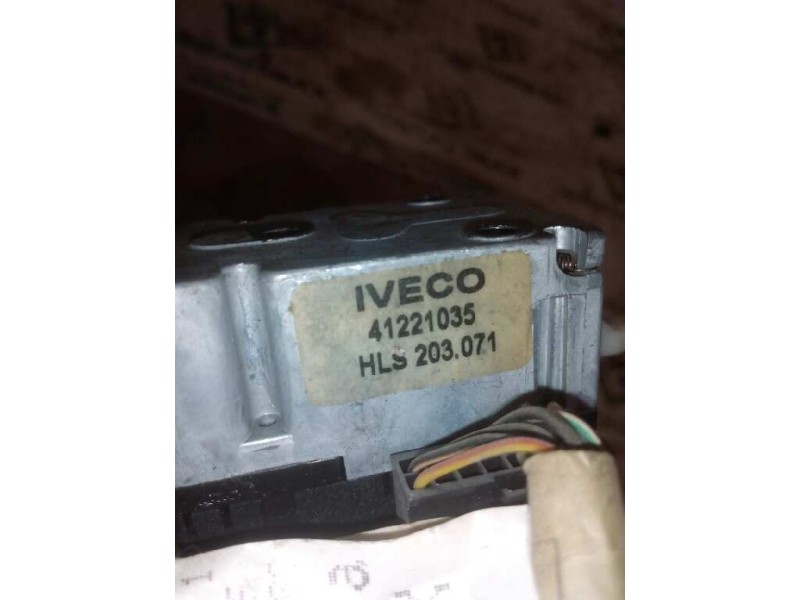 Recambio de mando intermitentes para iveco stralis (as) 10.3 diesel referencia OEM IAM 41221035  