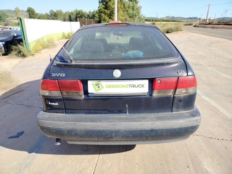 saab 9-3 berlina del año 1999