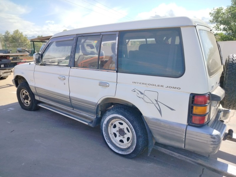 mitsubishi pajero ii (v3_w) del año 2000