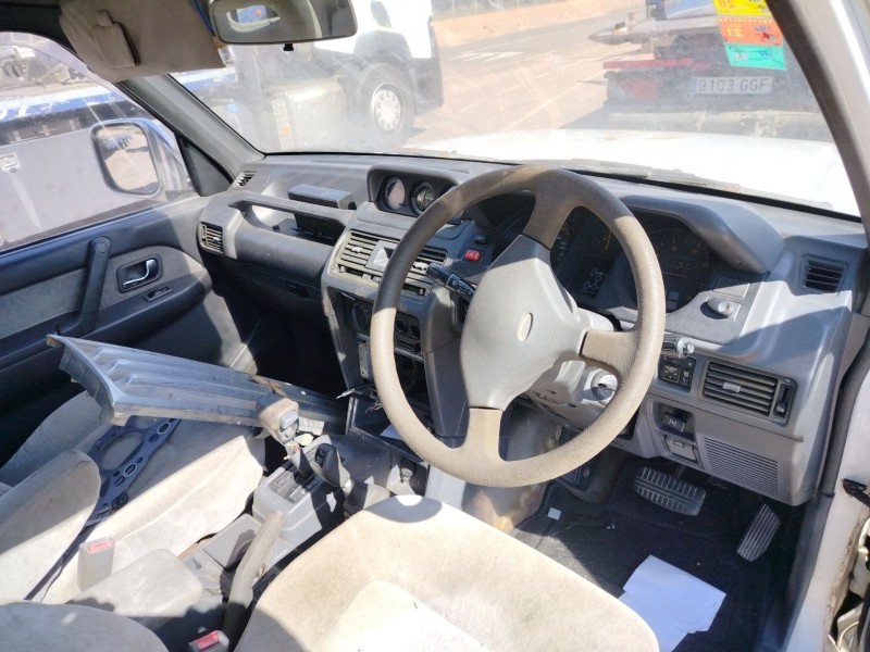 mitsubishi pajero ii (v3_w) del año 2000