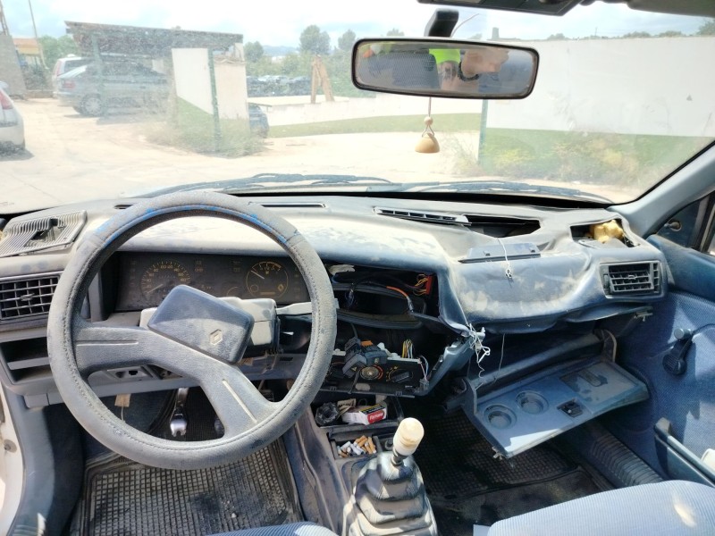 renault 19 (b/c/l53) del año 1990