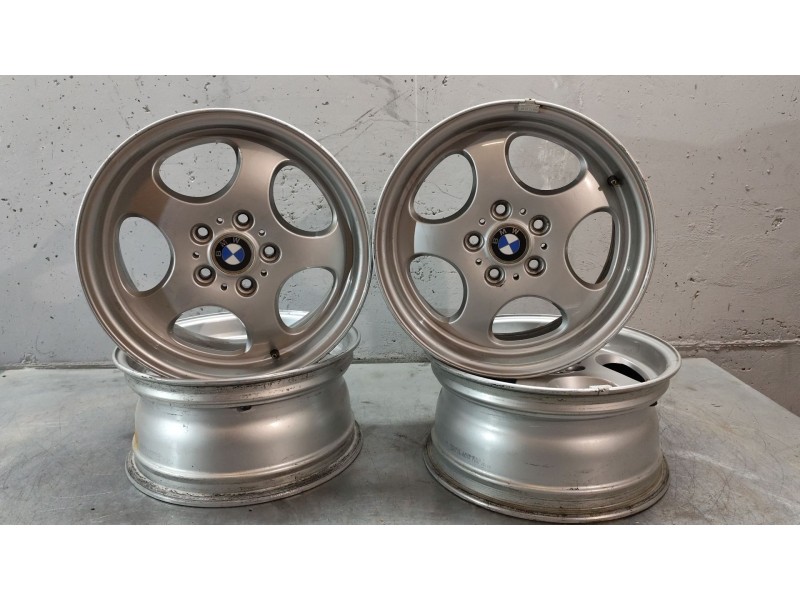 Recambio de juego llantas para bmw x3 (e83) 2.0d referencia OEM IAM 3415720 5TORNILLOS E8JX17EH2IS46