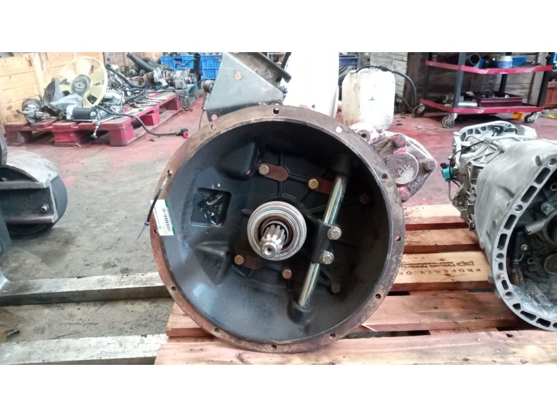 Recambio de caja cambios para nissan trucks eco-t eco-t 135 referencia OEM IAM s542 32010d8901 1307050106