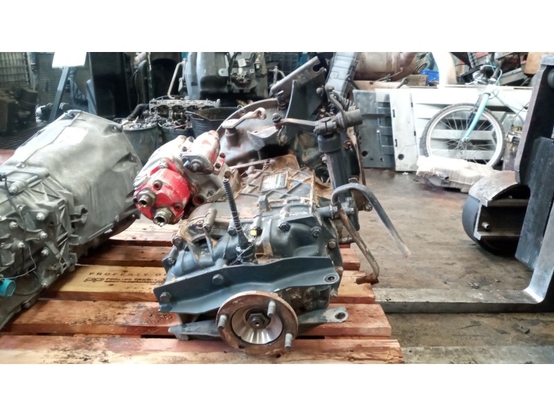 Recambio de caja cambios para nissan trucks eco-t eco-t 135 referencia OEM IAM s542 32010d8901 1307050106