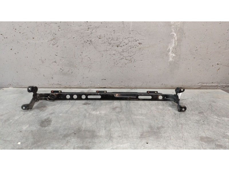 Recambio de travesaño inferior para ford focus berlina (cap) ambiente (d) referencia OEM IAM 3M5H8A297JJ  