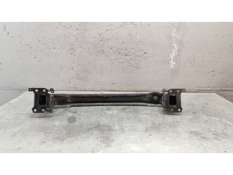 Recambio de refuerzo paragolpes delantero para seat leon (1p1) 1.6 tdi referencia OEM IAM   