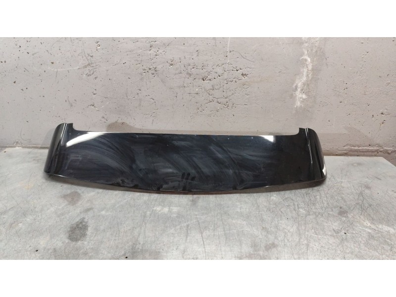 Recambio de aleron trasero para kia niro i (de) e-niro referencia OEM IAM 87210G5000  