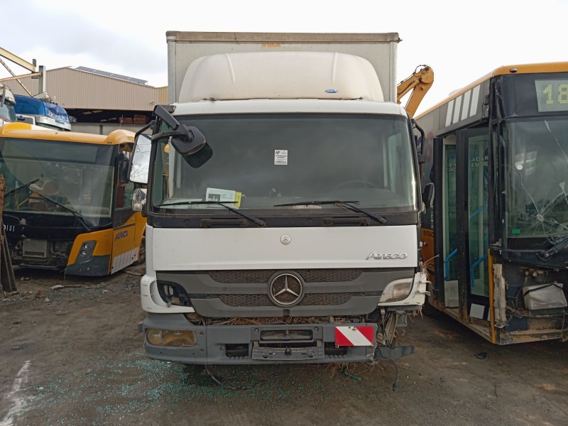 mercedes-benz atego 4 cyl. 4x2 2005  del año 2011